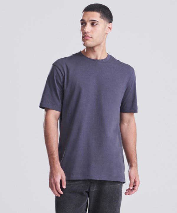 The AWDis 180 T