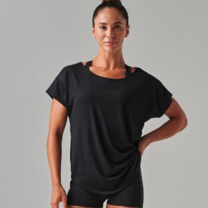 Scoop neck T